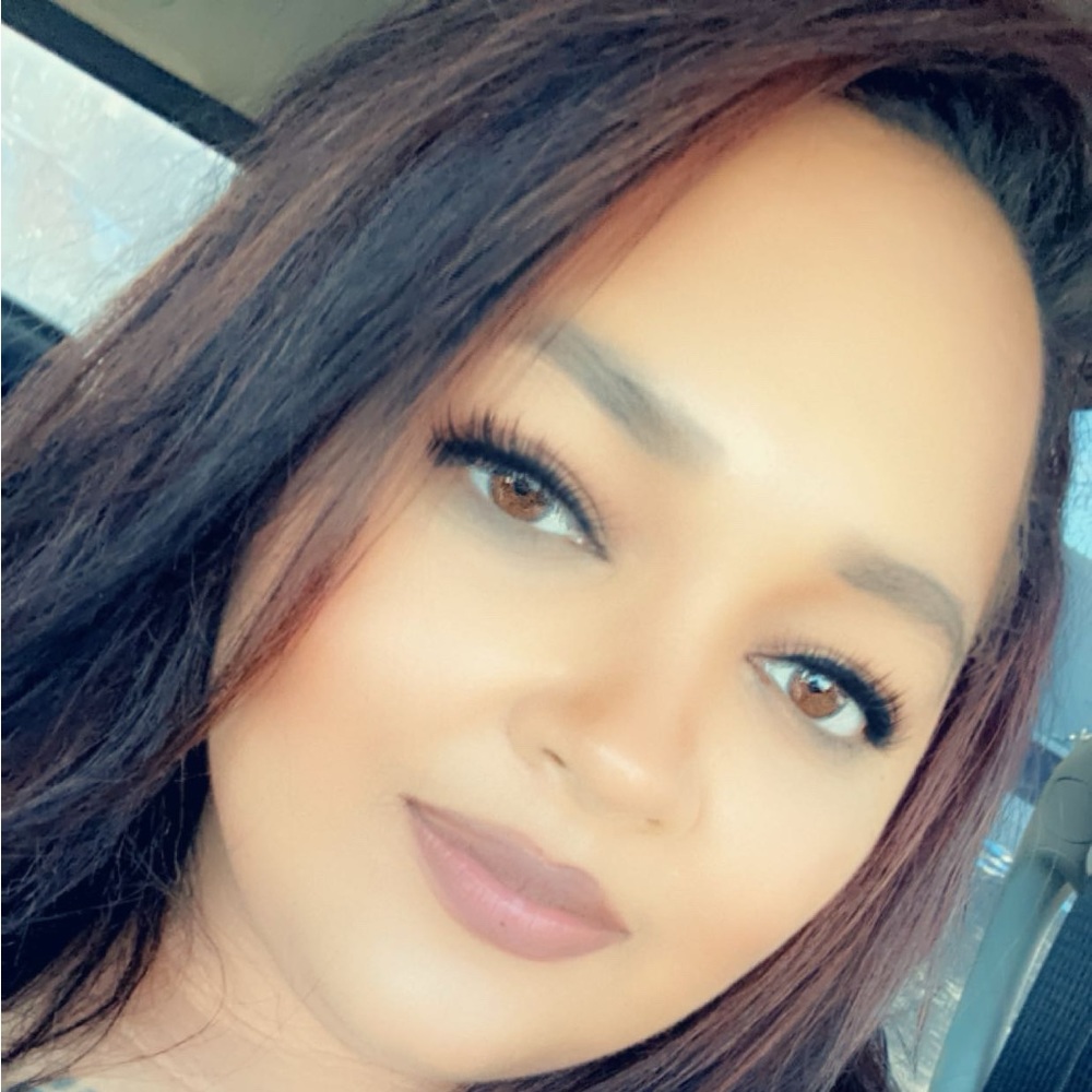 Meet your Posher, Taya